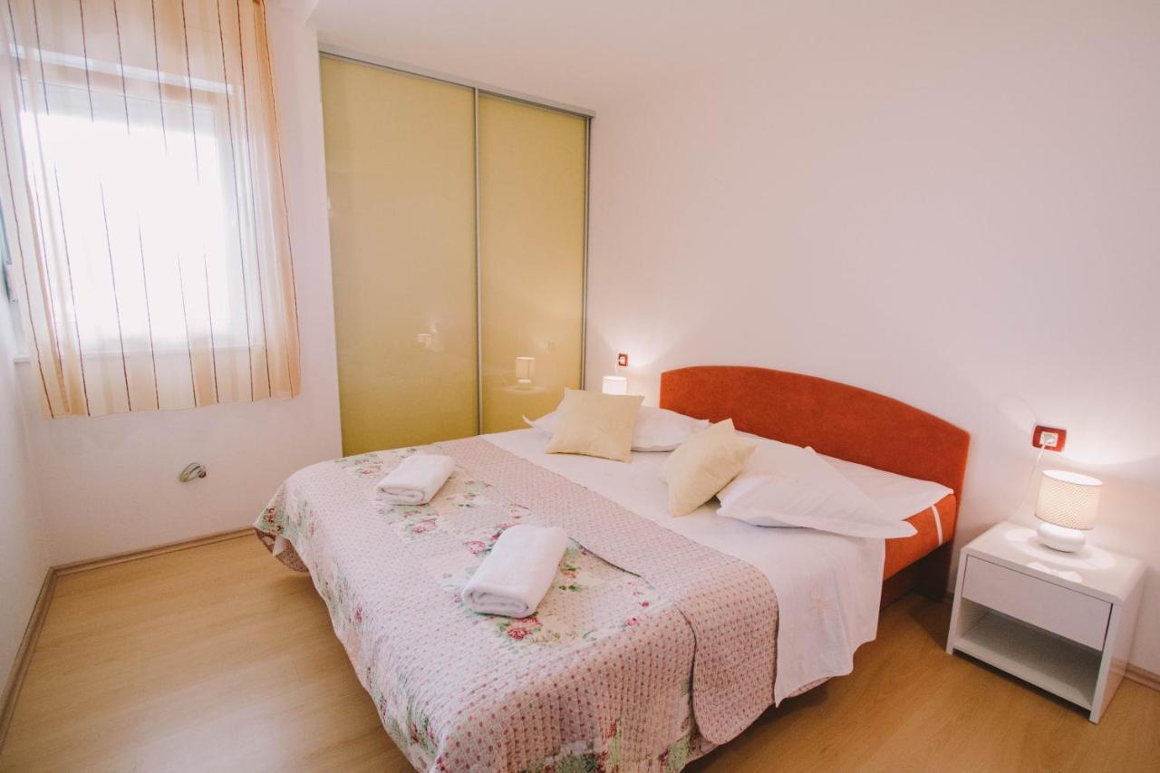 Apartments Jasna Podstrana Bagian luar foto